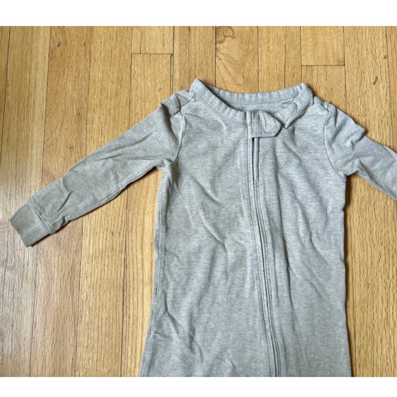 Banana Republic Baby Zipper Onesie Pajamas- Tan, 18-24m - Picture 6 of 7